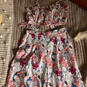 Vestique Floral Crop Set